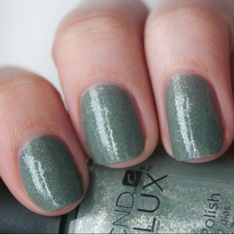 CLEARANCE SALE - CND Shellac Gel Polish Wild Moss 0.25 oz
