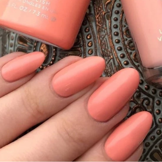 CLEARANCE SALE - CND Shellac Gel Polish Uninhibited 0.25 oz