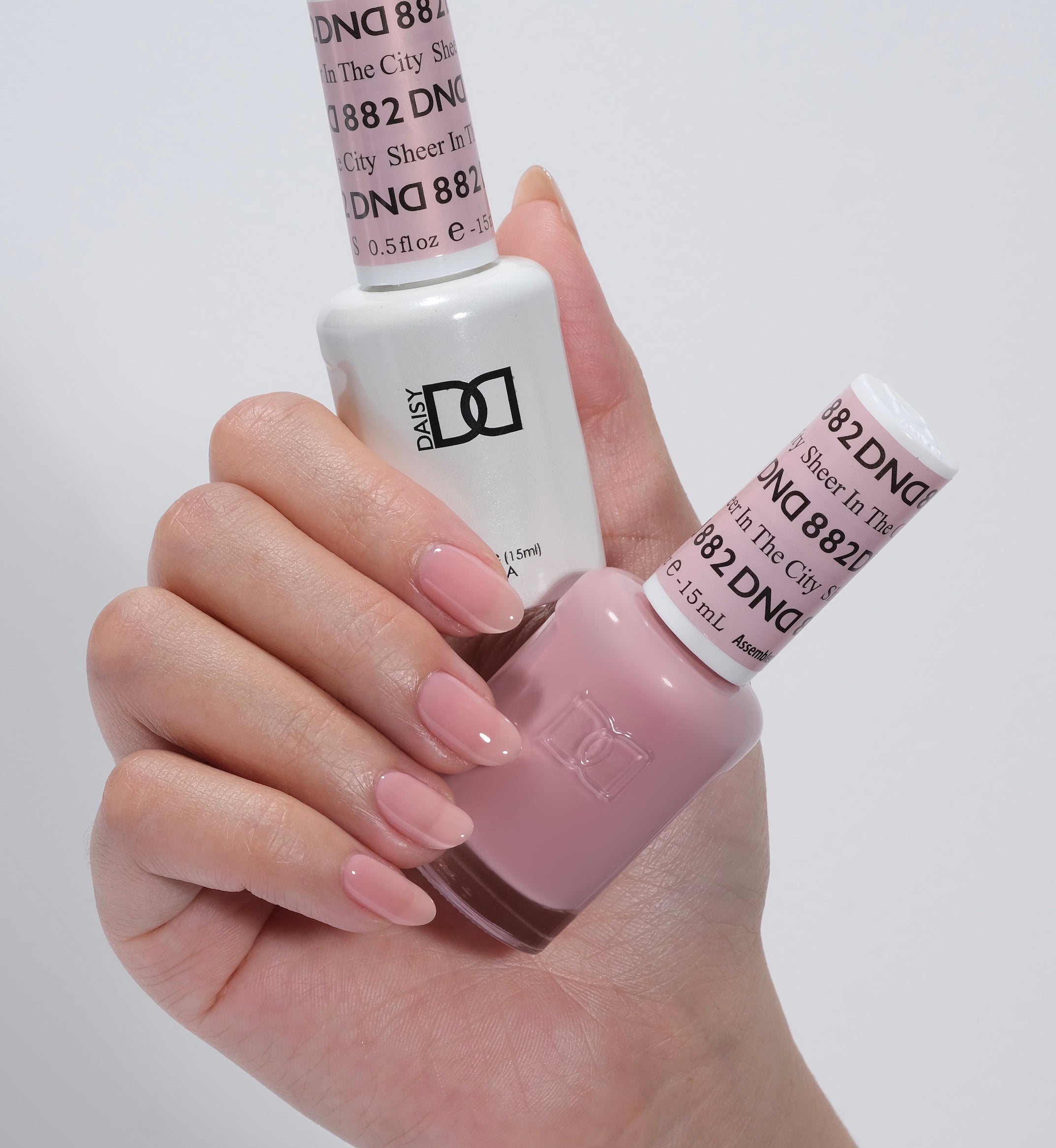 DND Matching Polish Set Gel & Lacquer 882 Sheer In the City